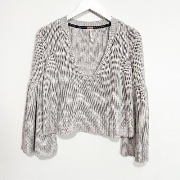 BOGO! Free People Damsel Cropped Cotton Bell Sleeve Pullover Knit Sweater - Picture 3 of 10